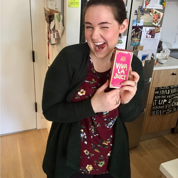 Meet your Posher, Amanda - Picture 8 of 14